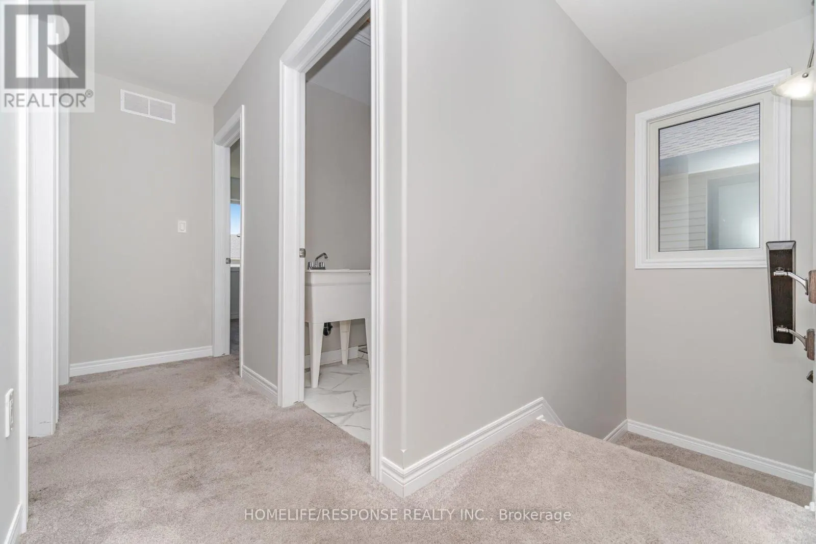9 BOWMAN CRESCENT