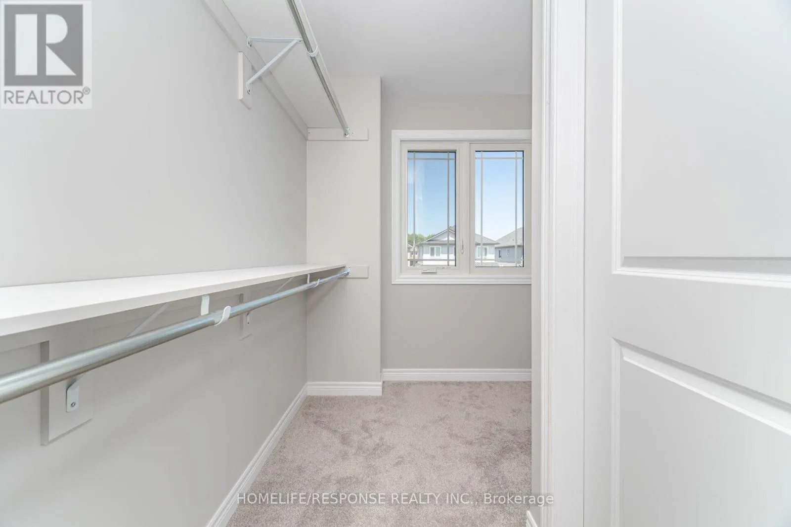 9 BOWMAN CRESCENT
