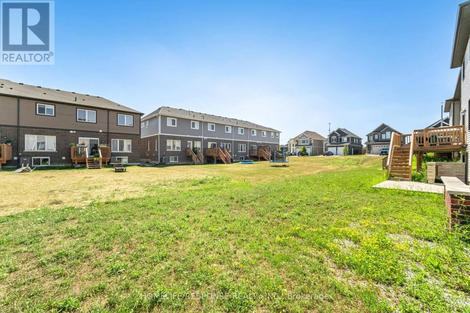 9 BOWMAN CRESCENT