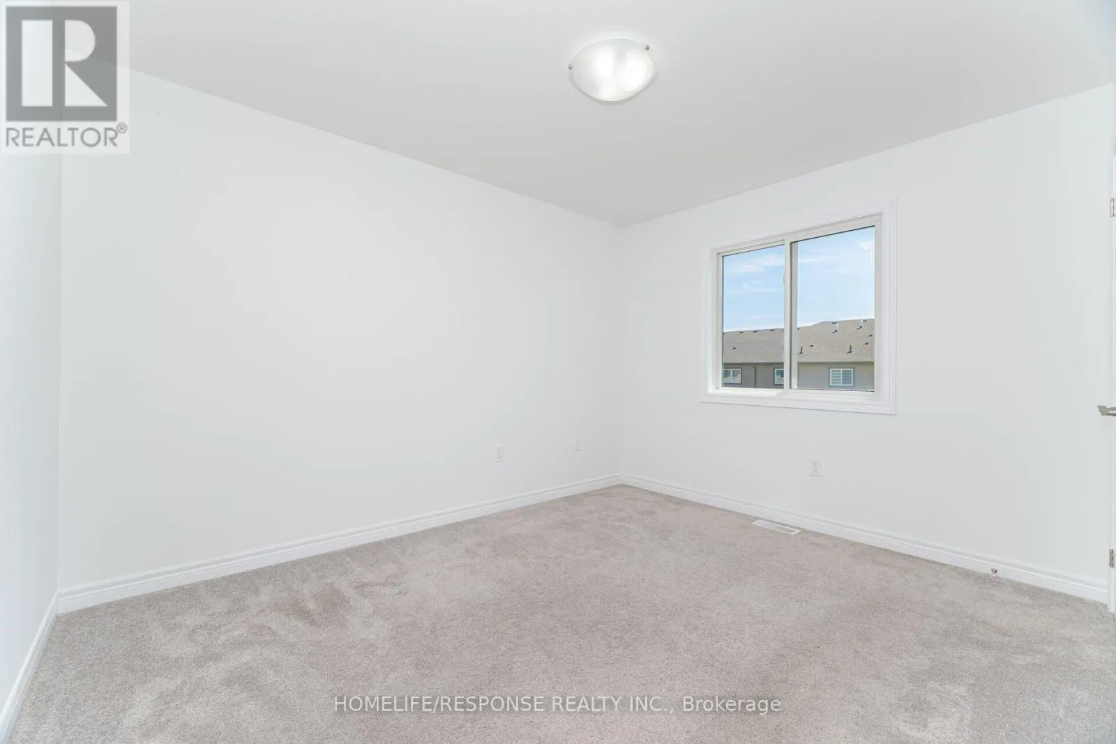 9 BOWMAN CRESCENT
