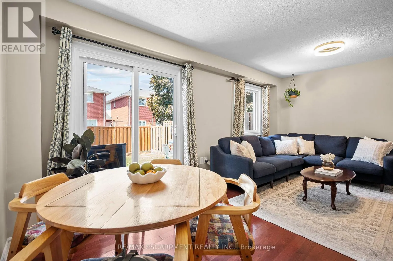 12 - 610 BARTON STREET