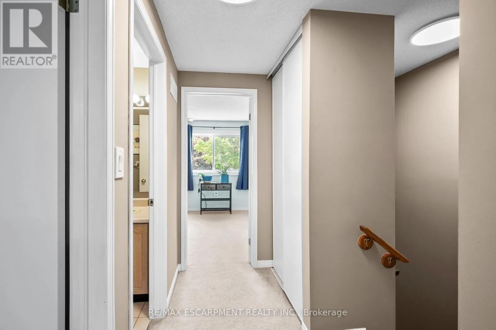 12 - 610 BARTON STREET
