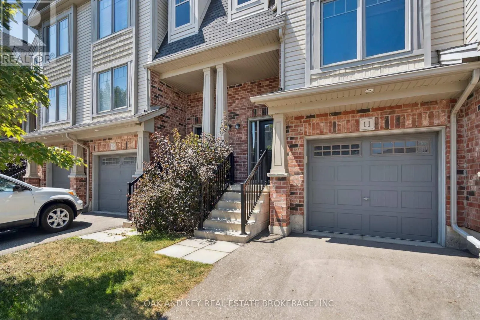 11 - 750 LAWRENCE STREET, #11