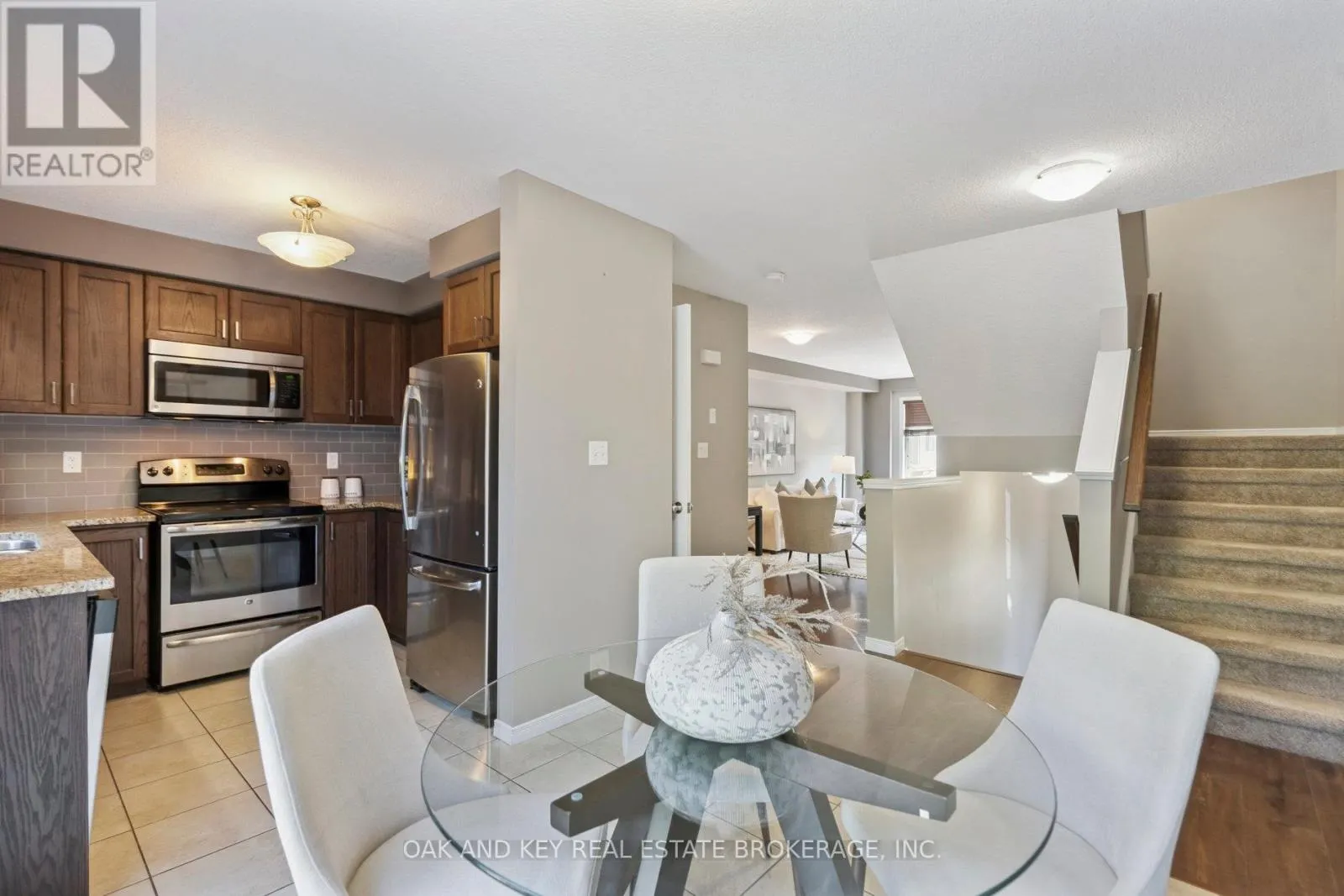 11 - 750 LAWRENCE STREET, #11