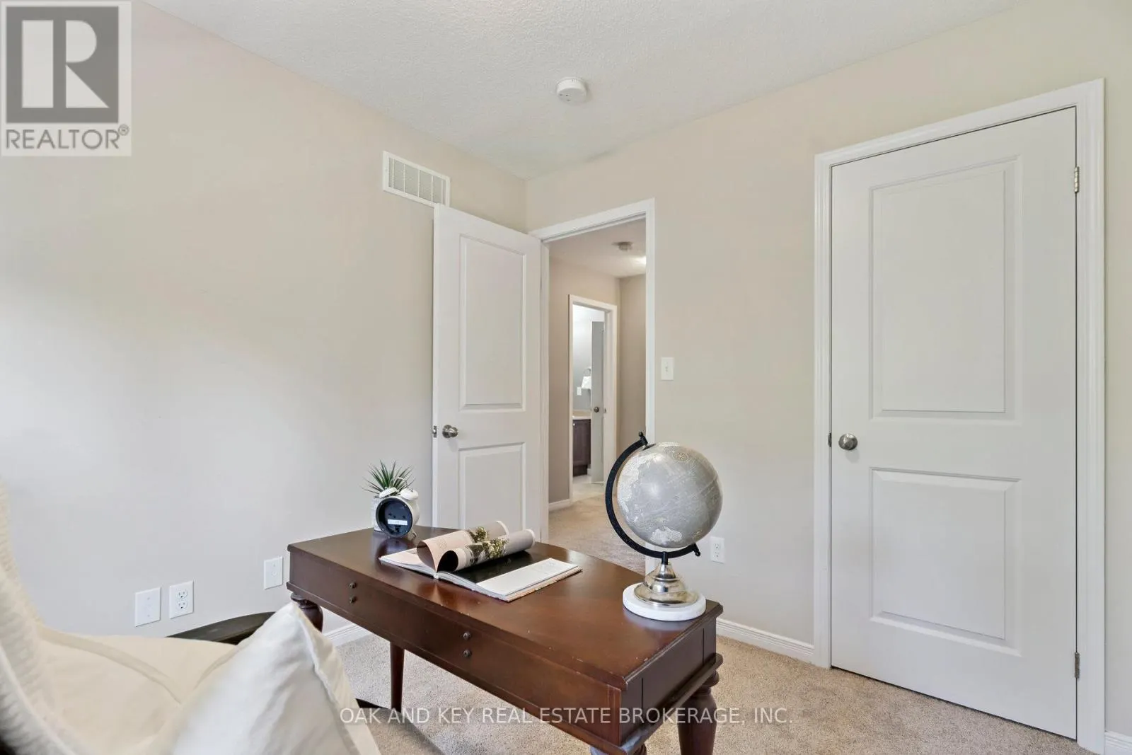 11 - 750 LAWRENCE STREET, #11