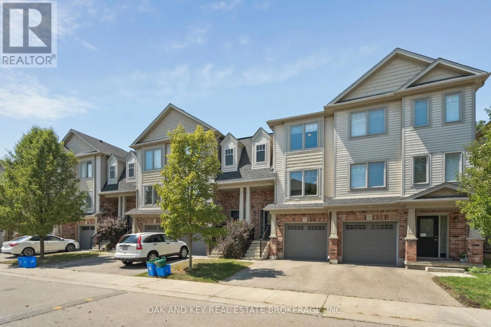 11 - 750 LAWRENCE STREET, #11