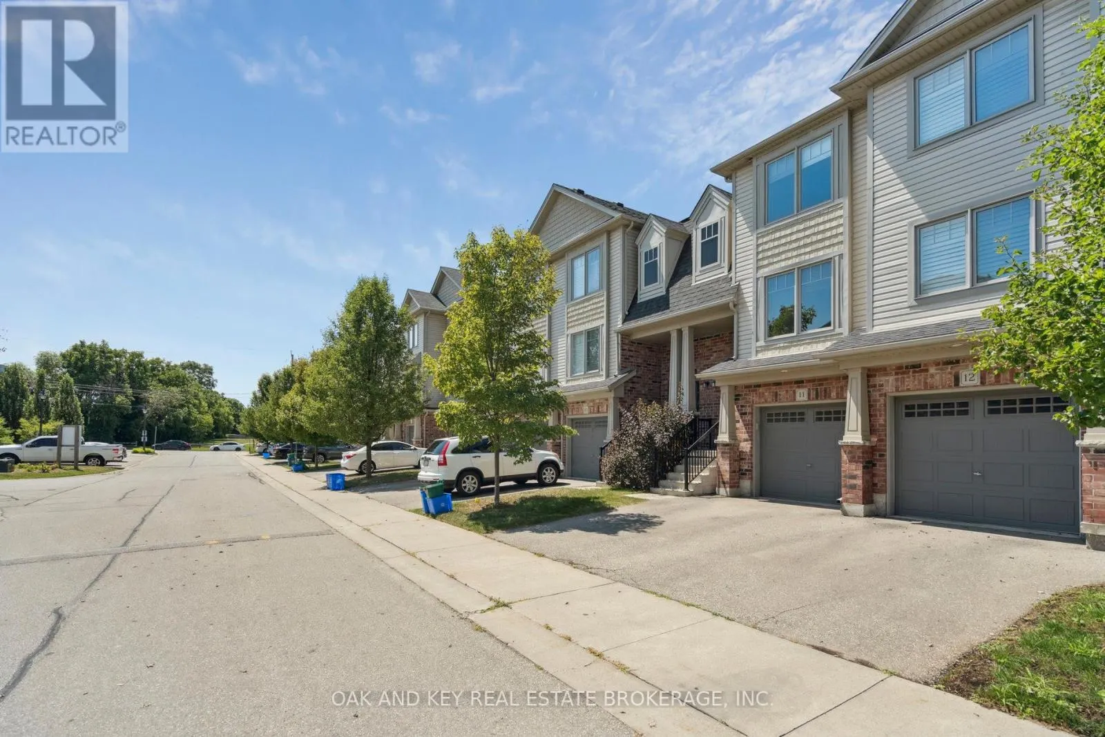 11 - 750 LAWRENCE STREET, #11