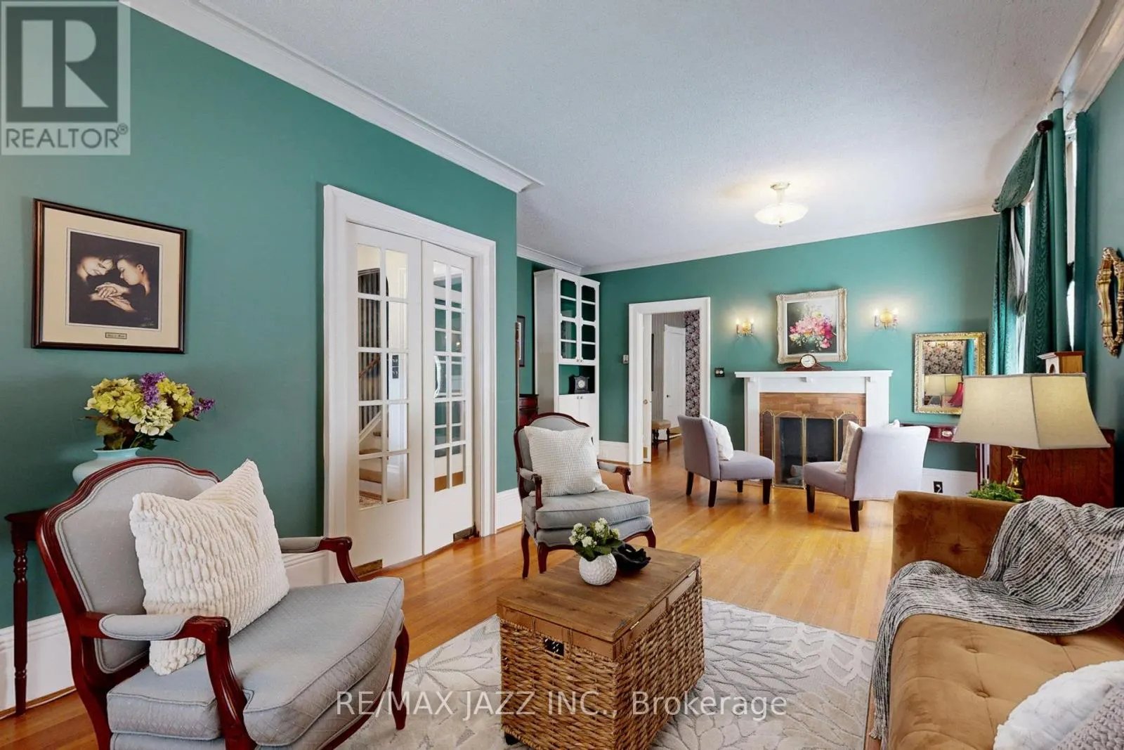 243 BRANT AVENUE