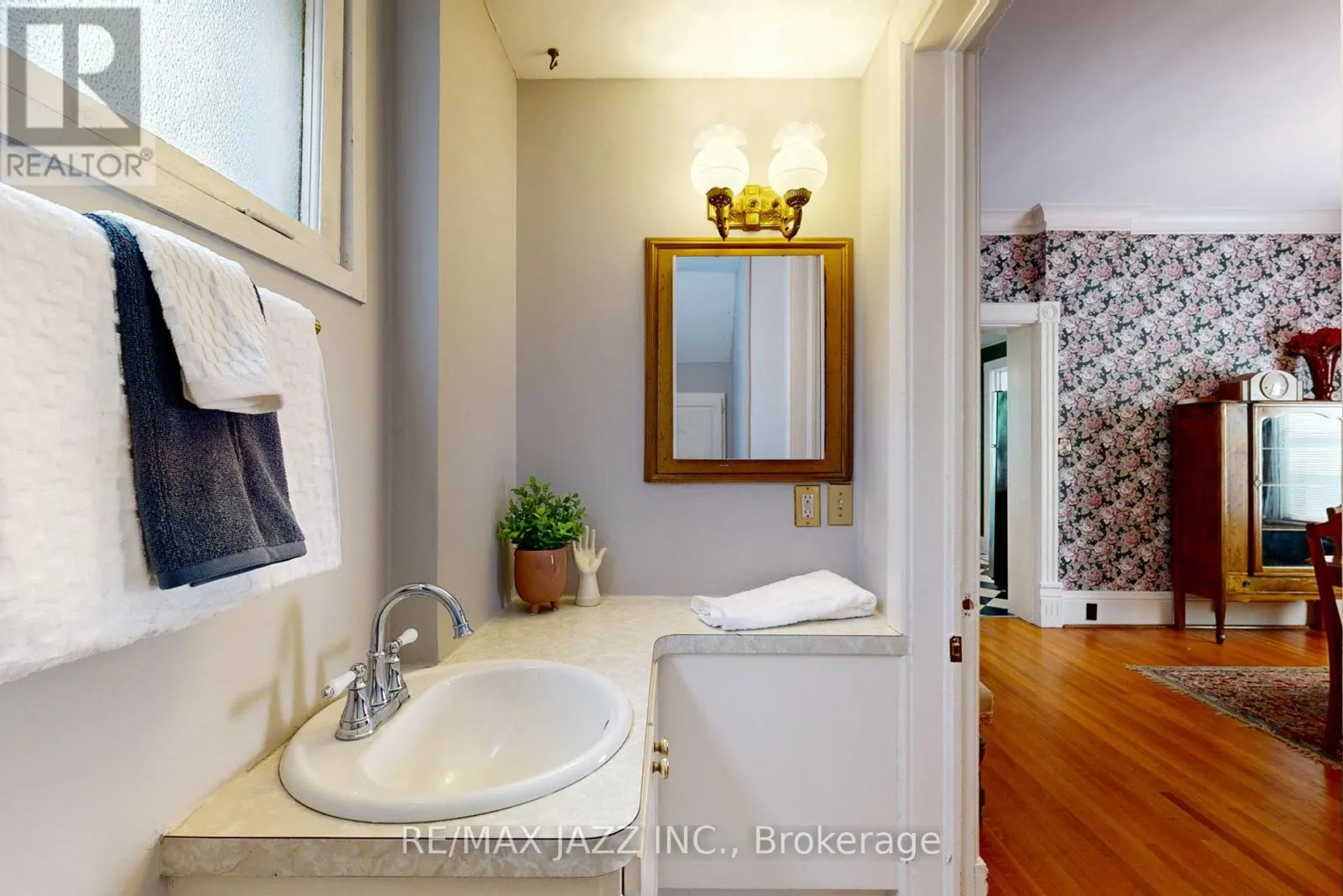 243 BRANT AVENUE