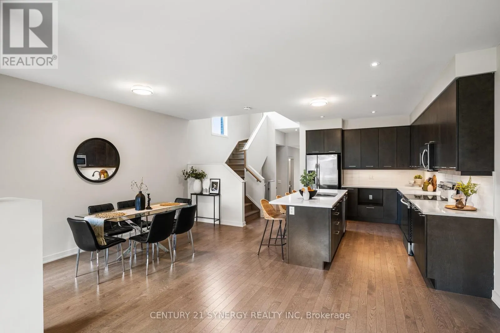 673 ODYSSEY WAY