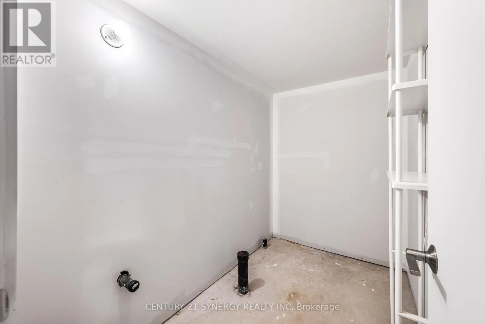 673 ODYSSEY WAY