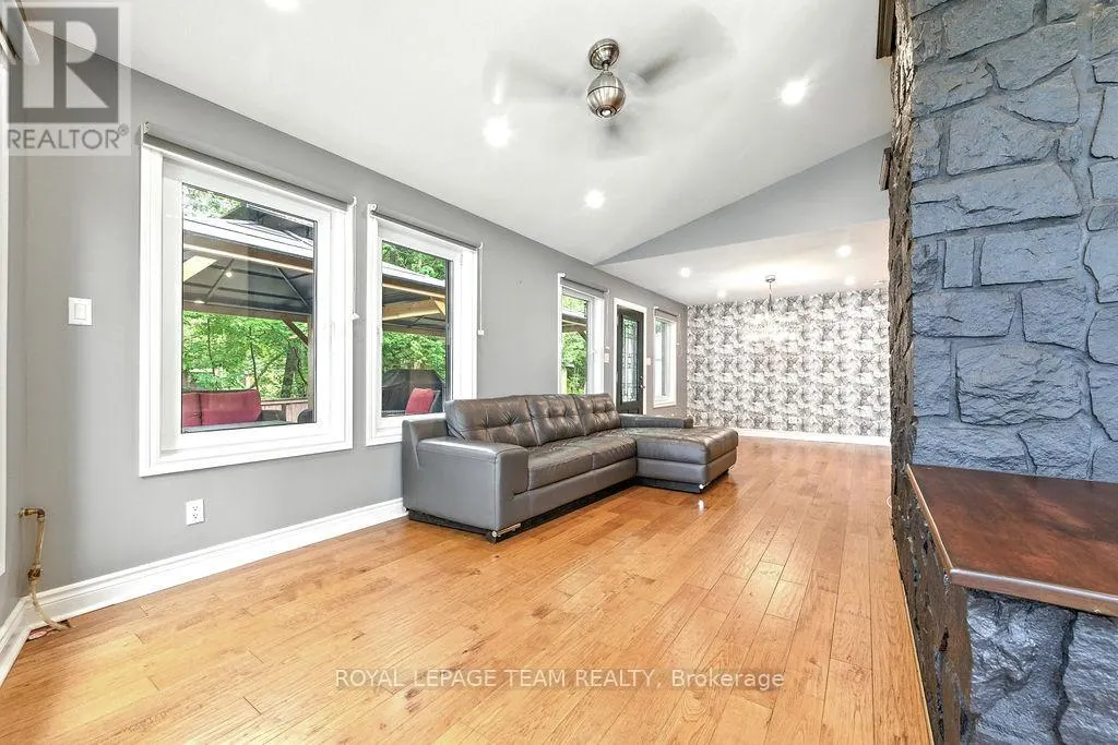 366 BURKES ROAD