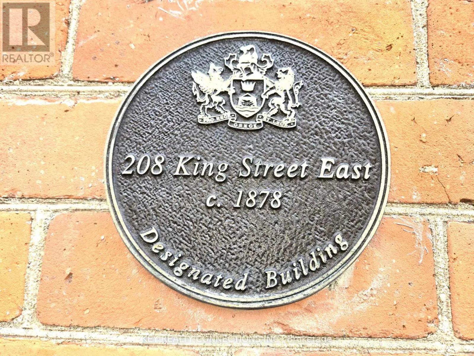 208 KING STREET E