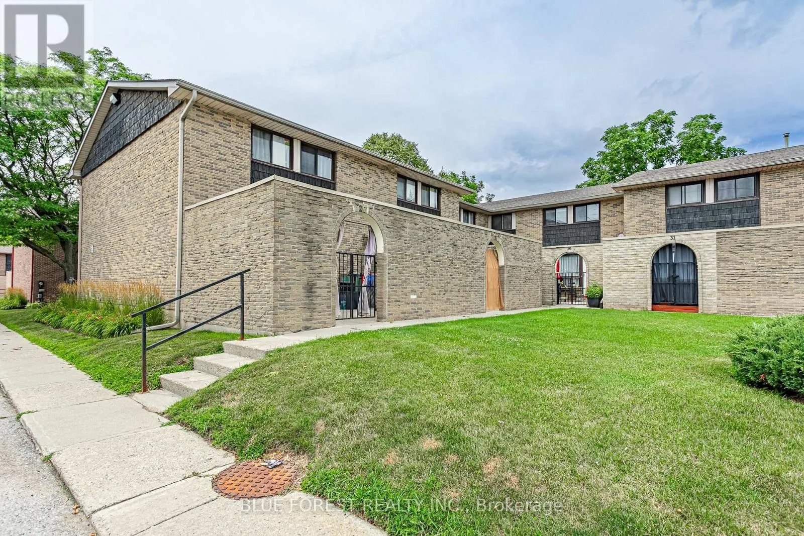 26 - 474 SOUTHDALE ROAD E, #26
