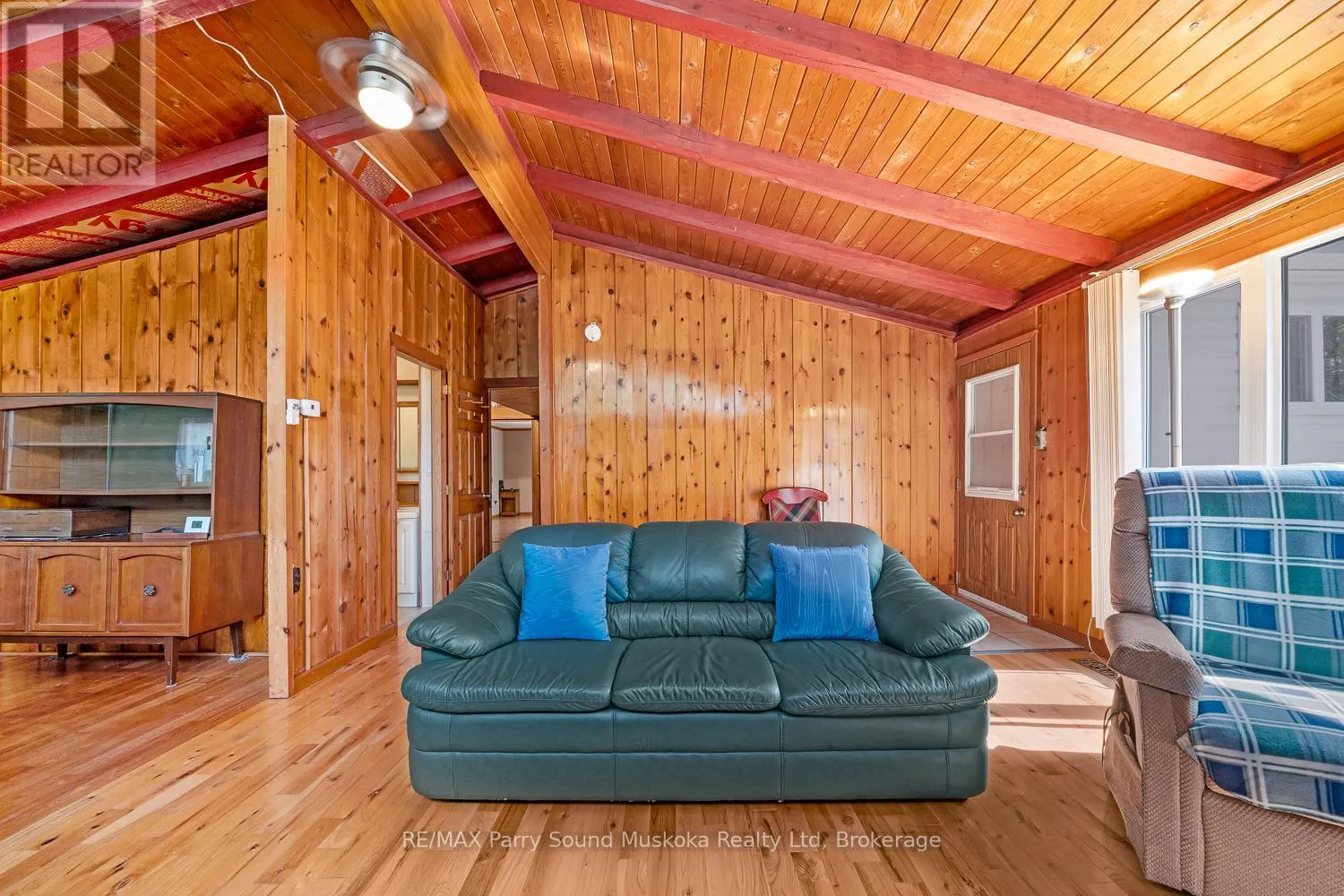 124 PINEWOOD ROAD
