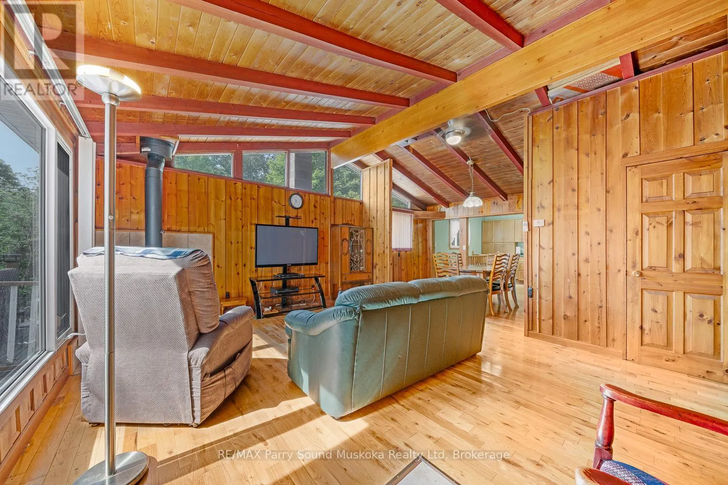 124 PINEWOOD ROAD