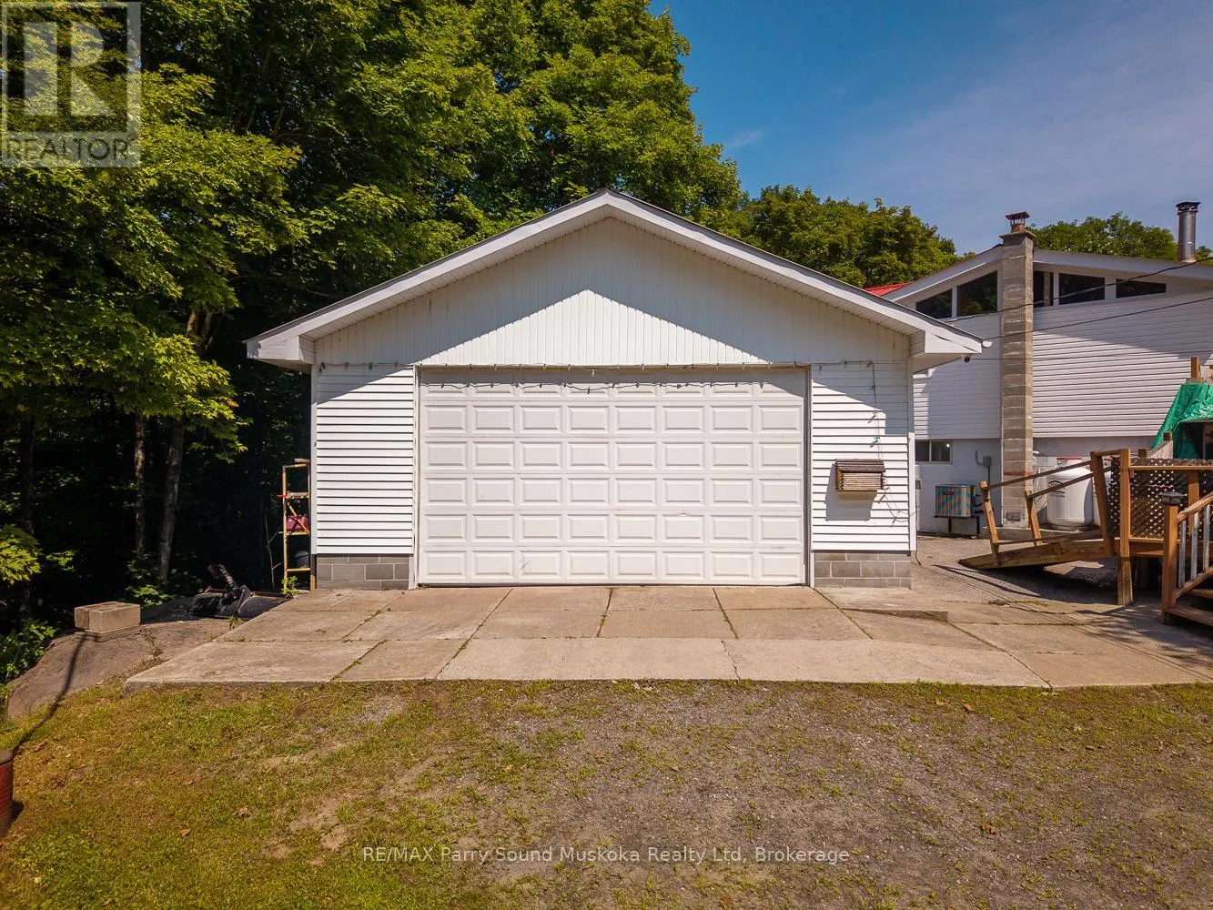 124 PINEWOOD ROAD