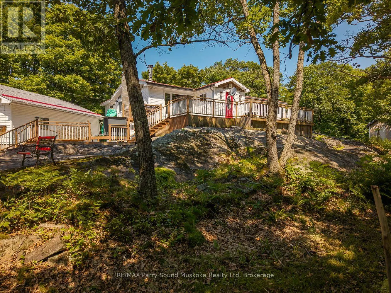 124 PINEWOOD ROAD
