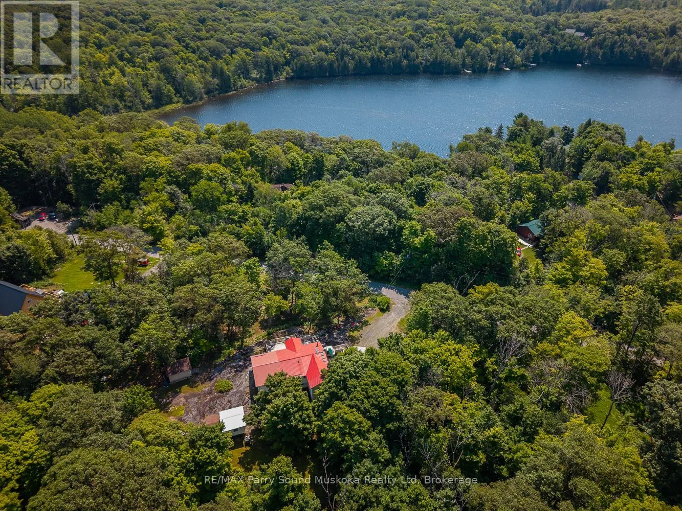 124 PINEWOOD ROAD