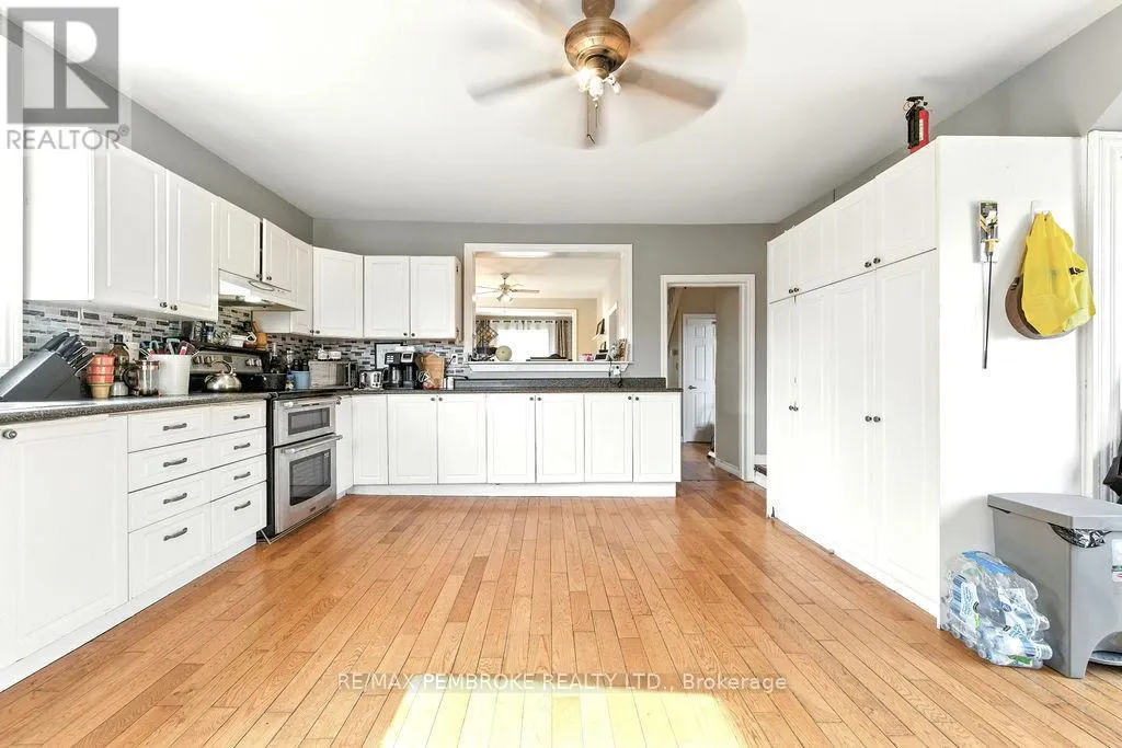 1298 BLACK BAY ROAD