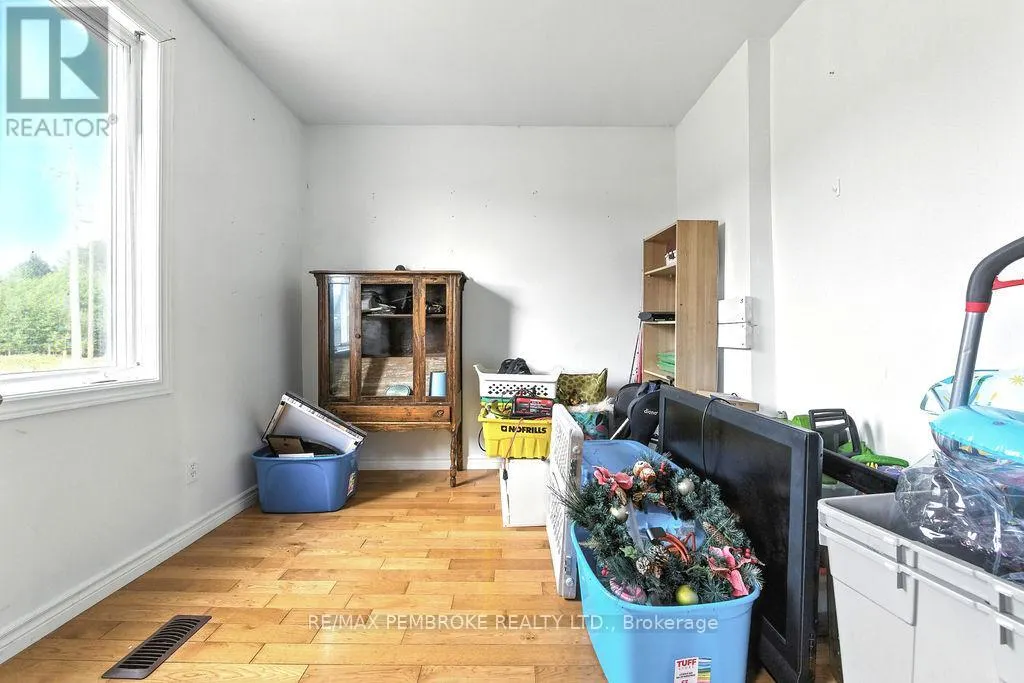 1298 BLACK BAY ROAD