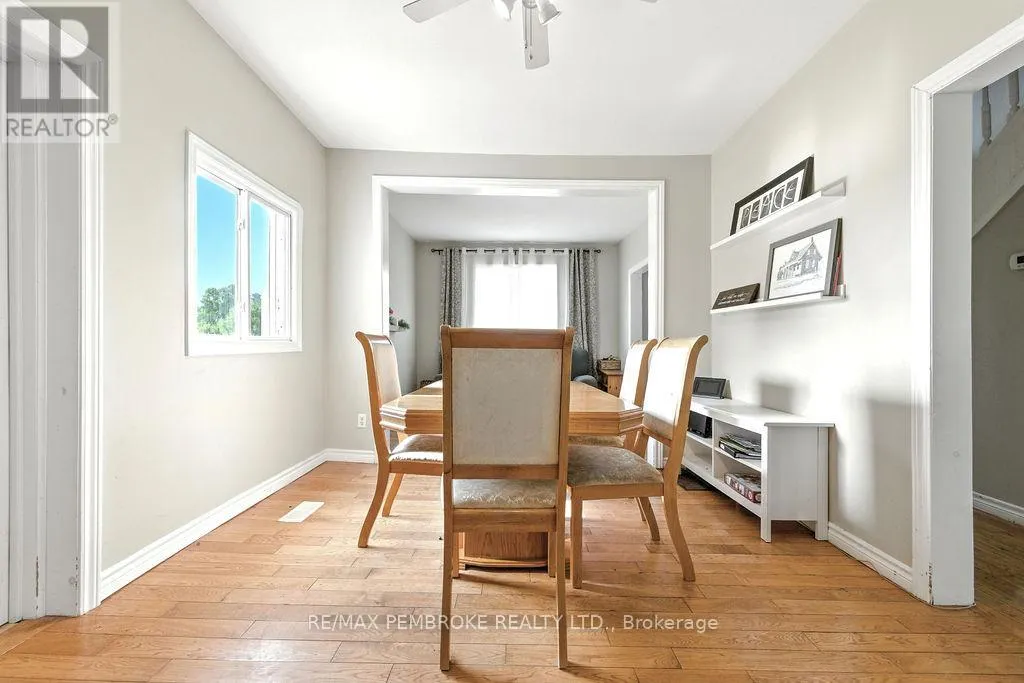 1298 BLACK BAY ROAD
