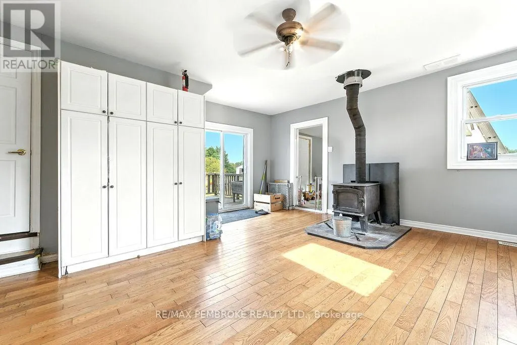 1298 BLACK BAY ROAD