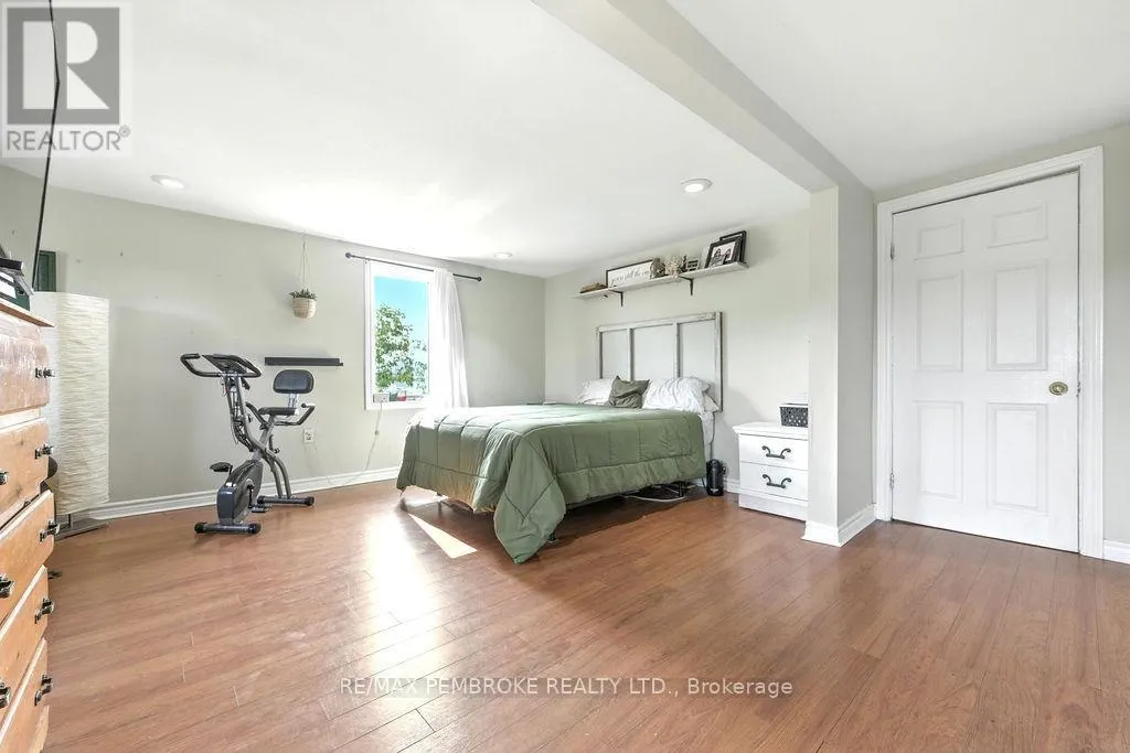 1298 BLACK BAY ROAD