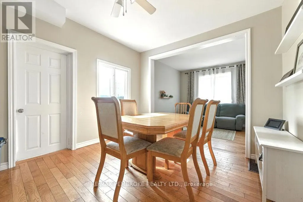 1298 BLACK BAY ROAD