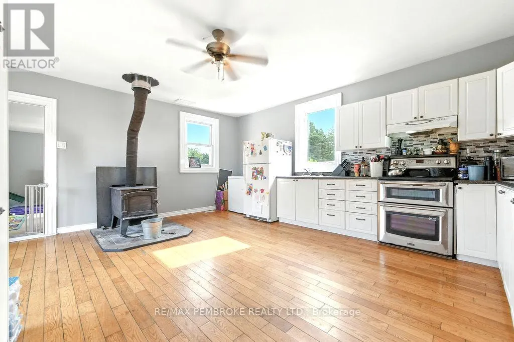 1298 BLACK BAY ROAD