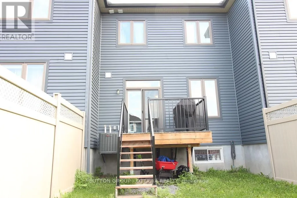 303 RUE DE L ETANG STREET