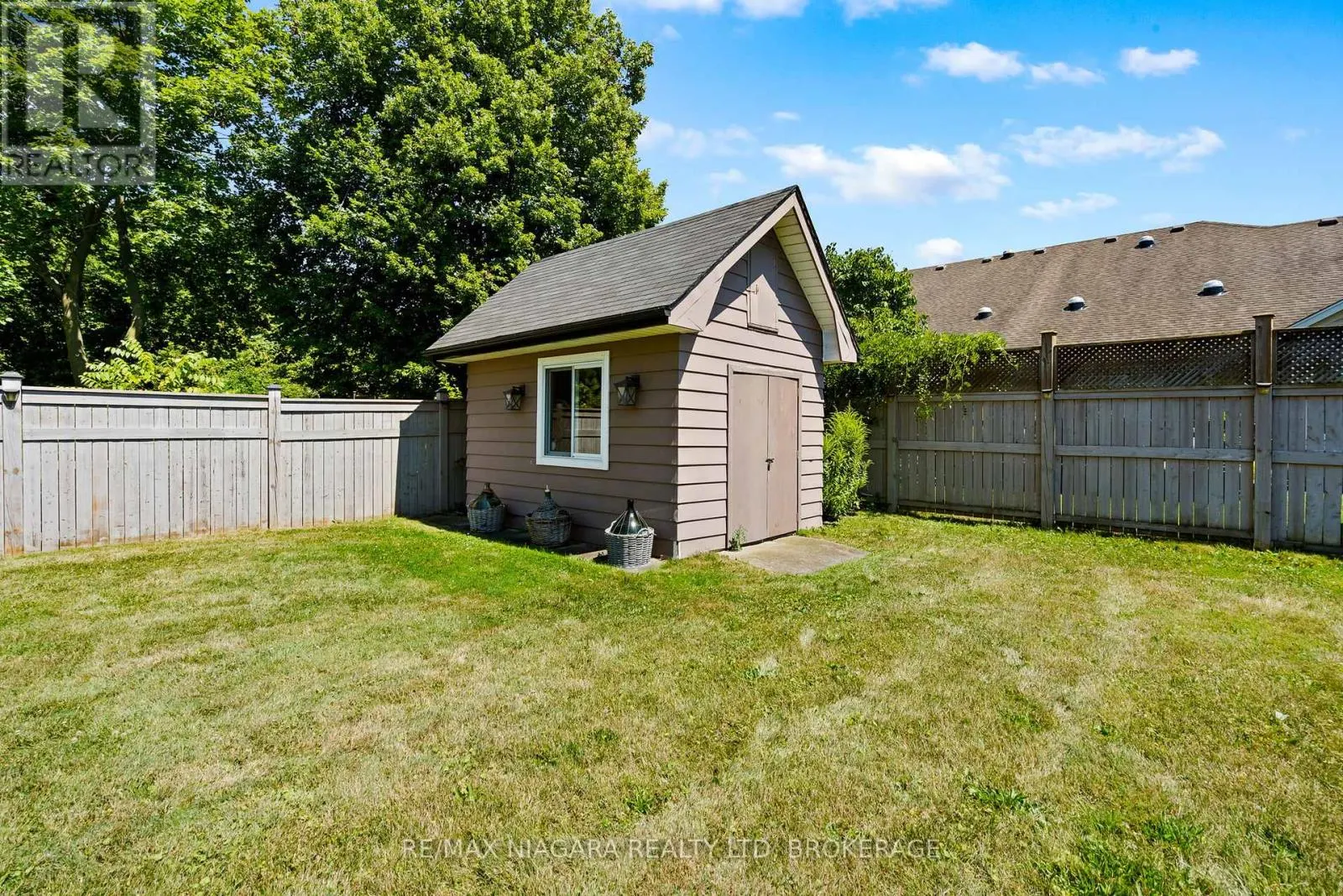 1427 NIAGARA STONE ROAD