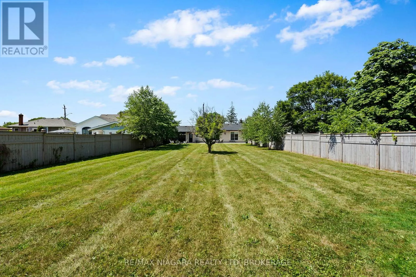 1427 NIAGARA STONE ROAD