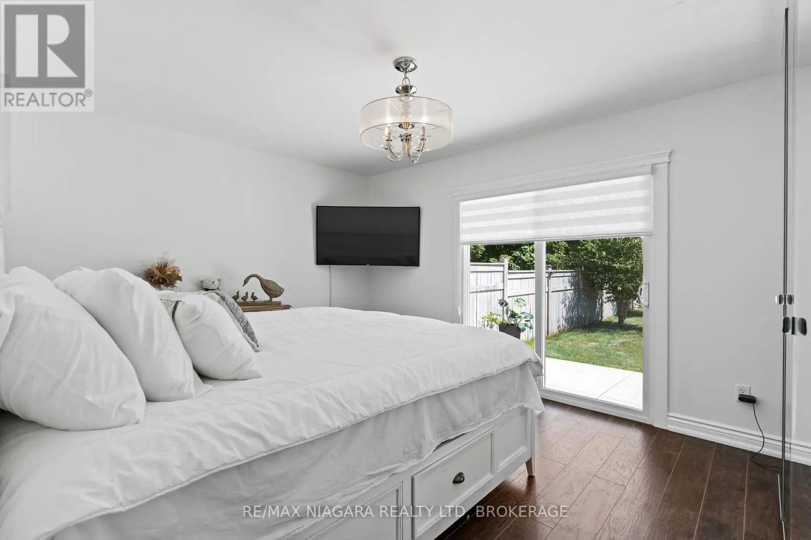 1427 NIAGARA STONE ROAD