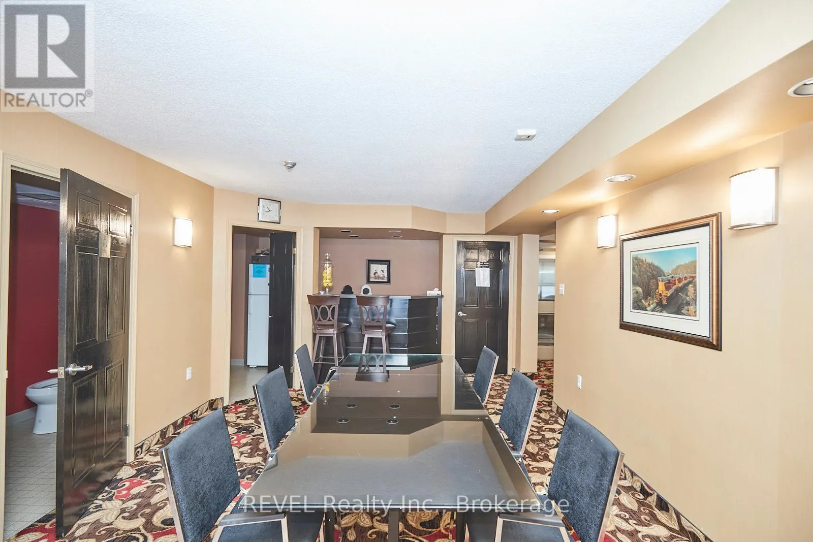 206 - 5100 DORCHESTER ROAD, #206