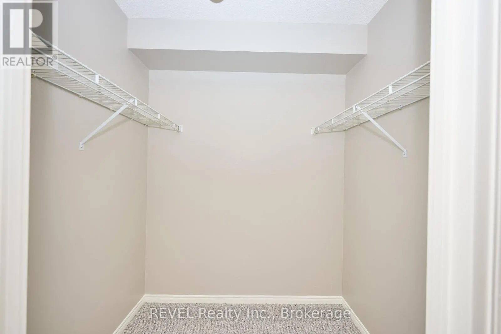 206 - 5100 DORCHESTER ROAD, #206