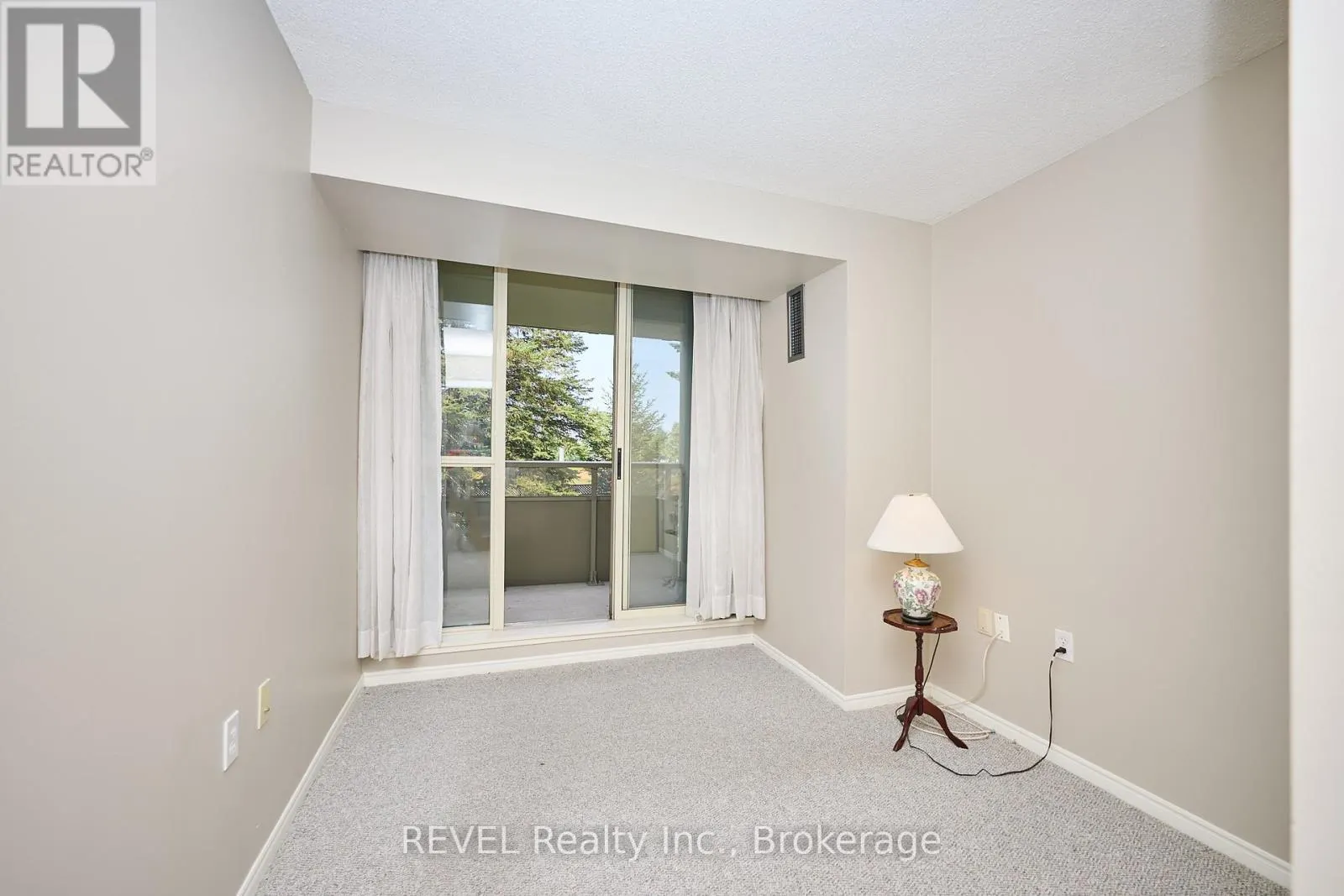 206 - 5100 DORCHESTER ROAD, #206