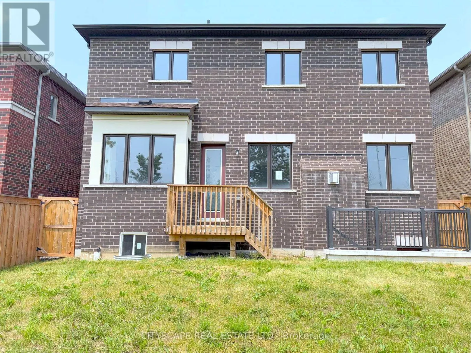 76 ELSTONE PLACE