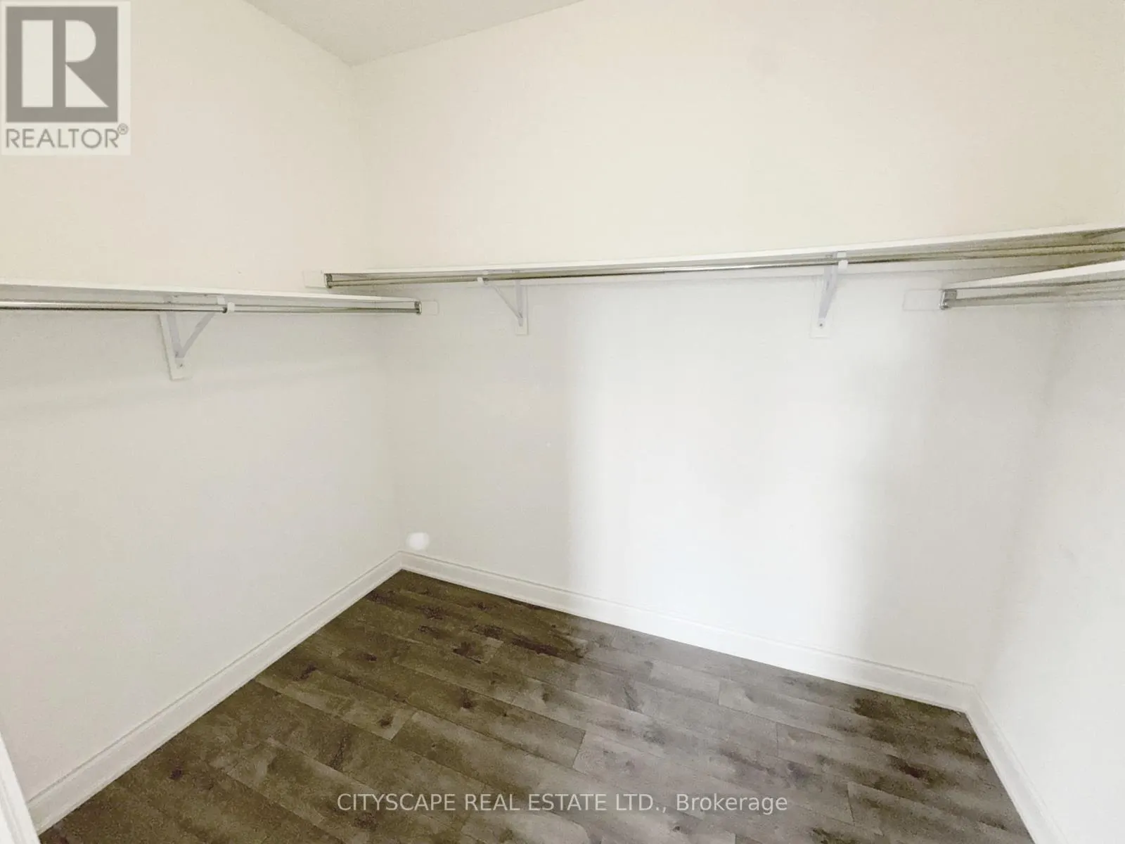 76 ELSTONE PLACE