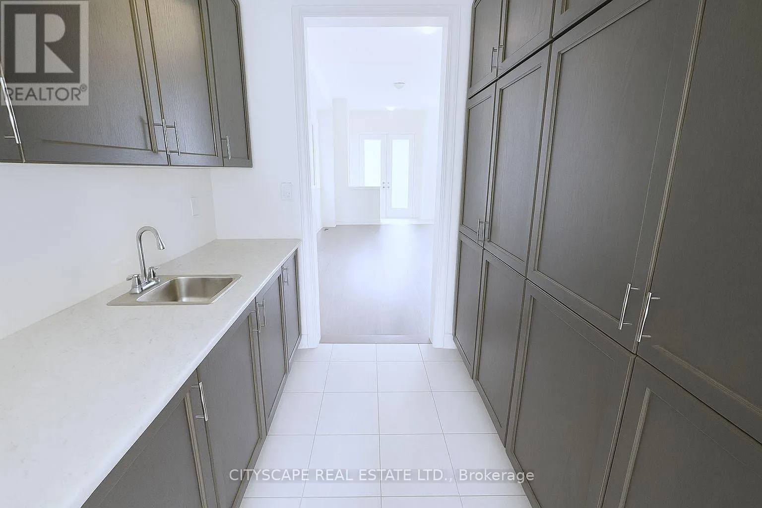 76 ELSTONE PLACE