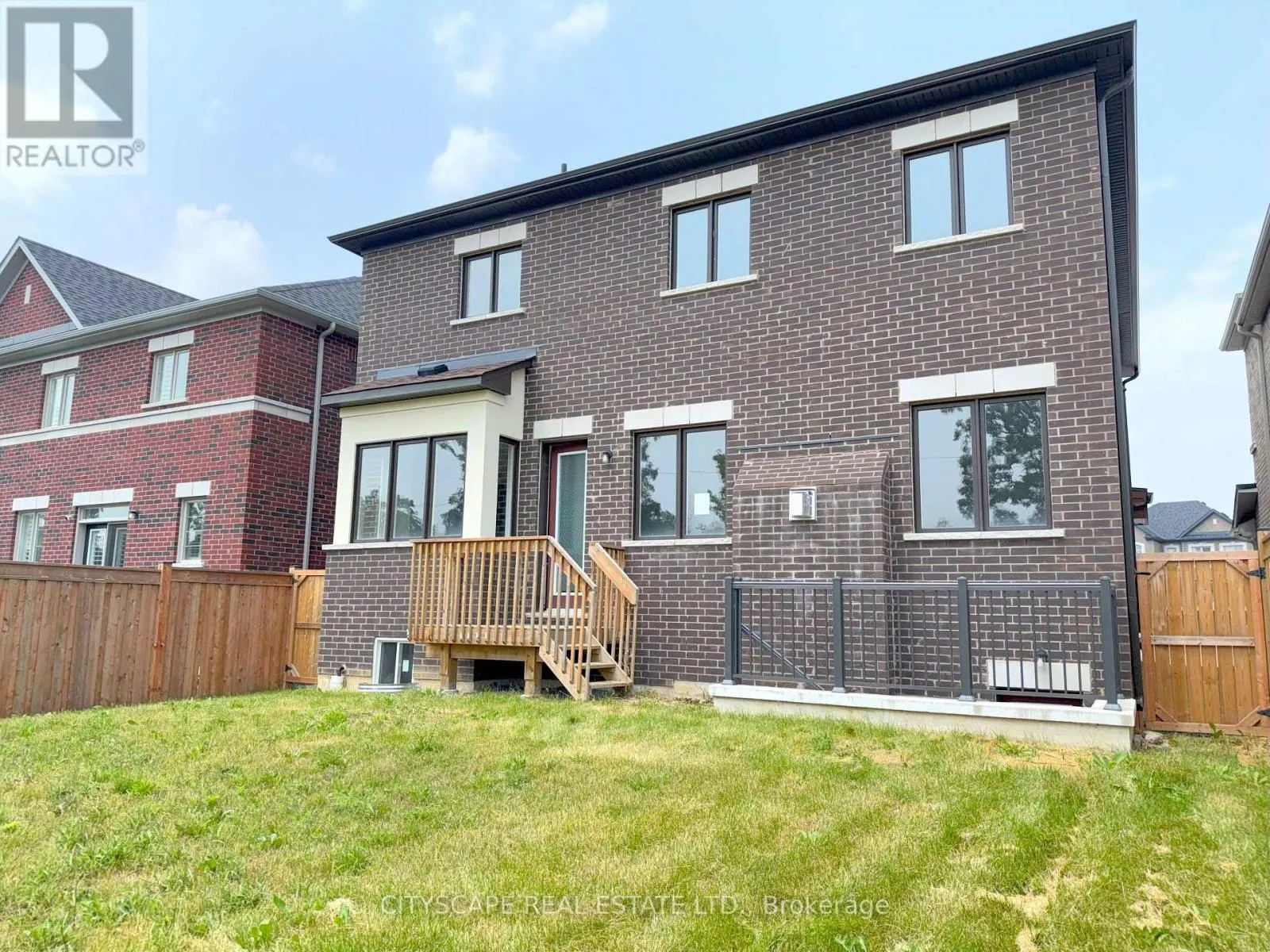 76 ELSTONE PLACE