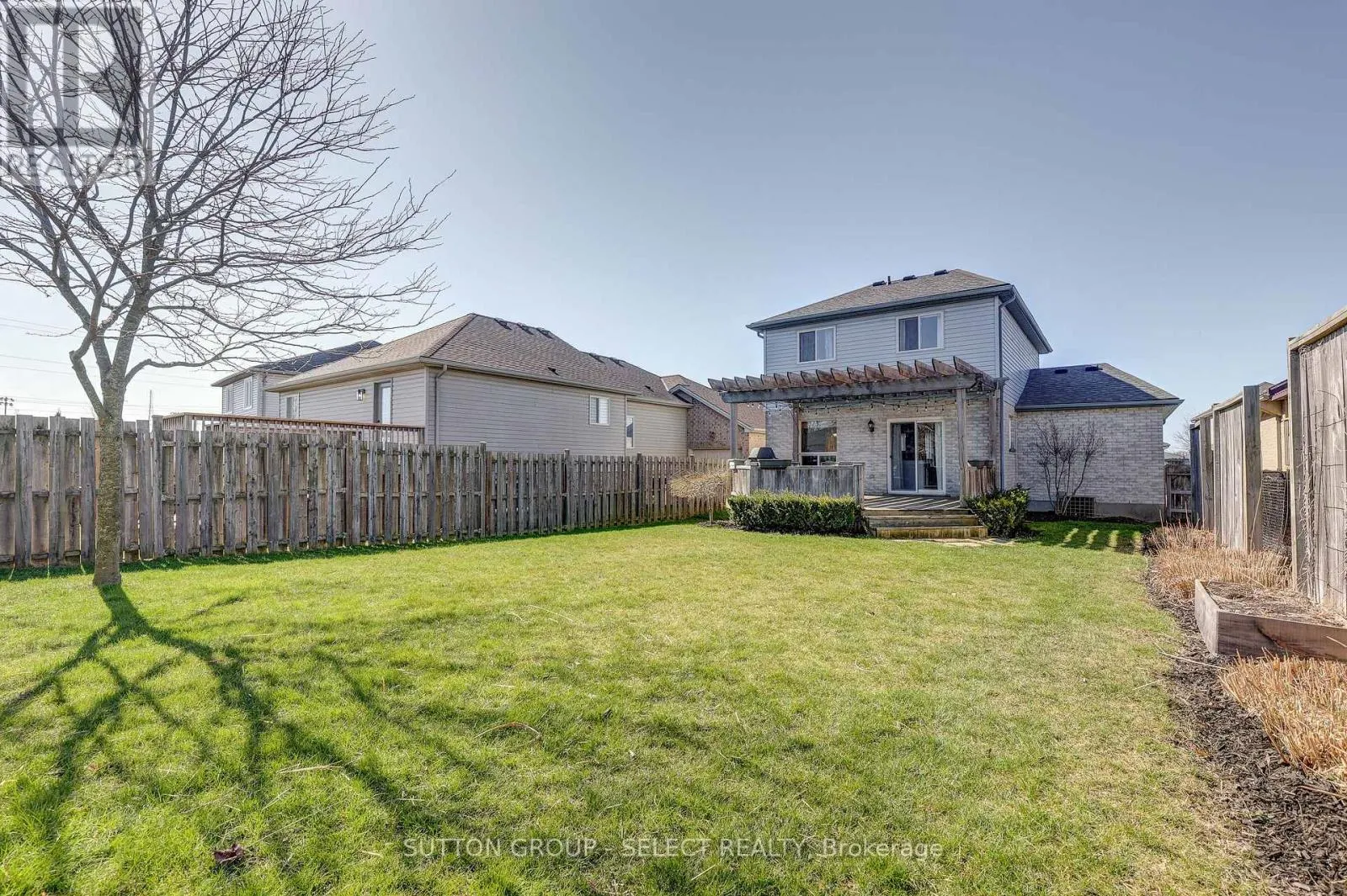 14 PONSFORD PLACE