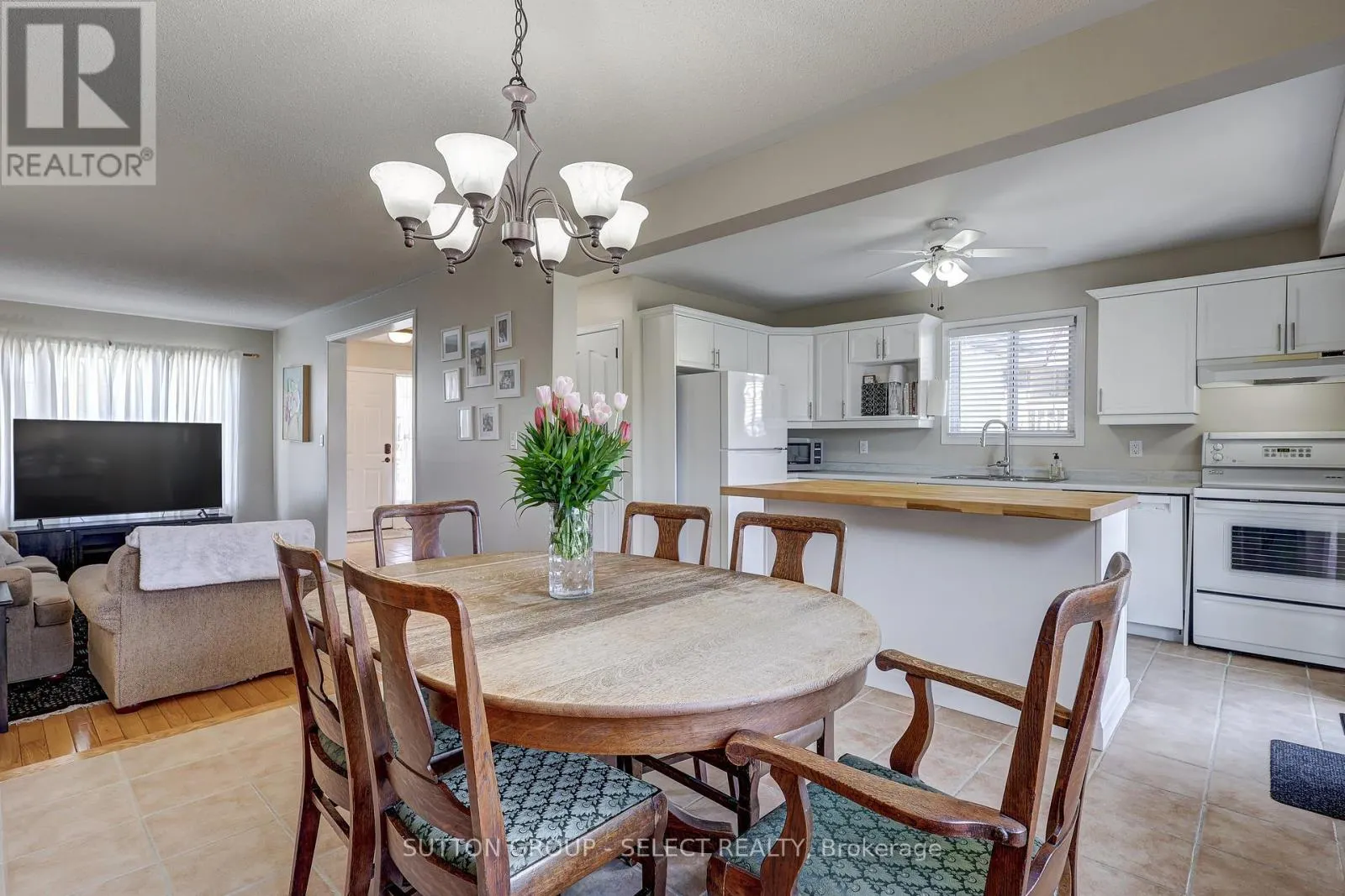 14 PONSFORD PLACE