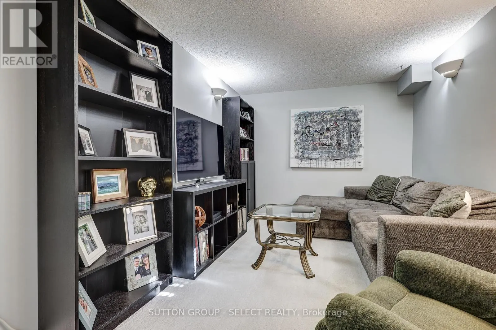 14 PONSFORD PLACE