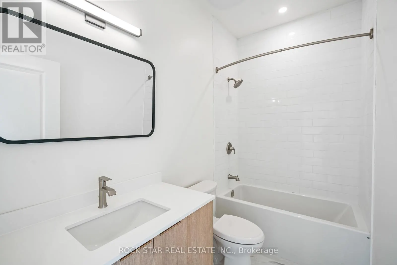 42 RAY STREET S