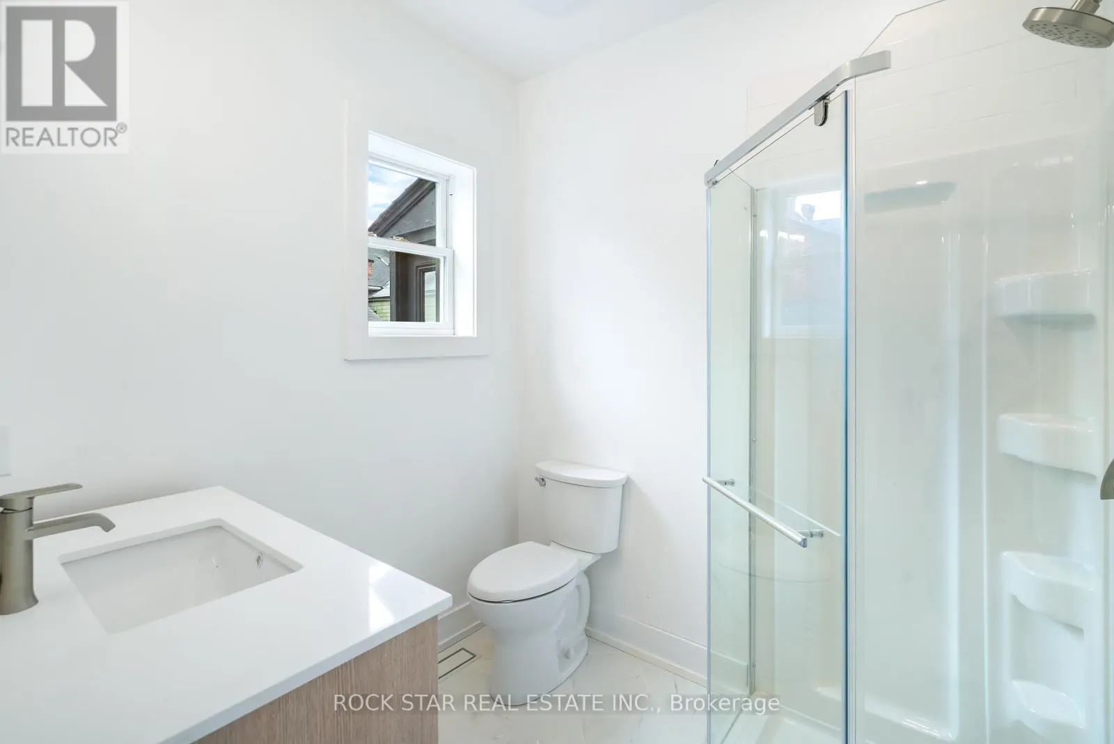 42 RAY STREET S