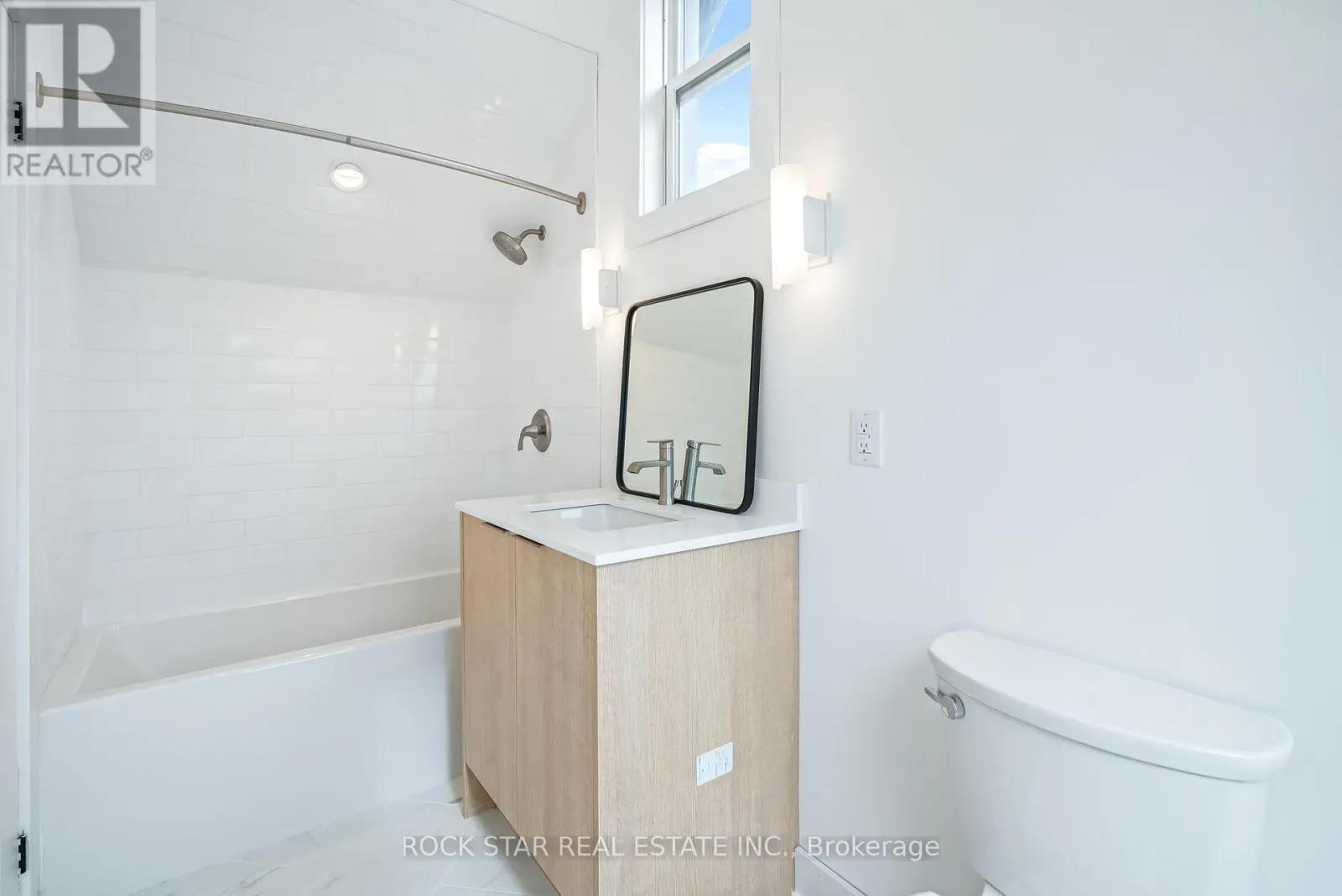 42 RAY STREET S
