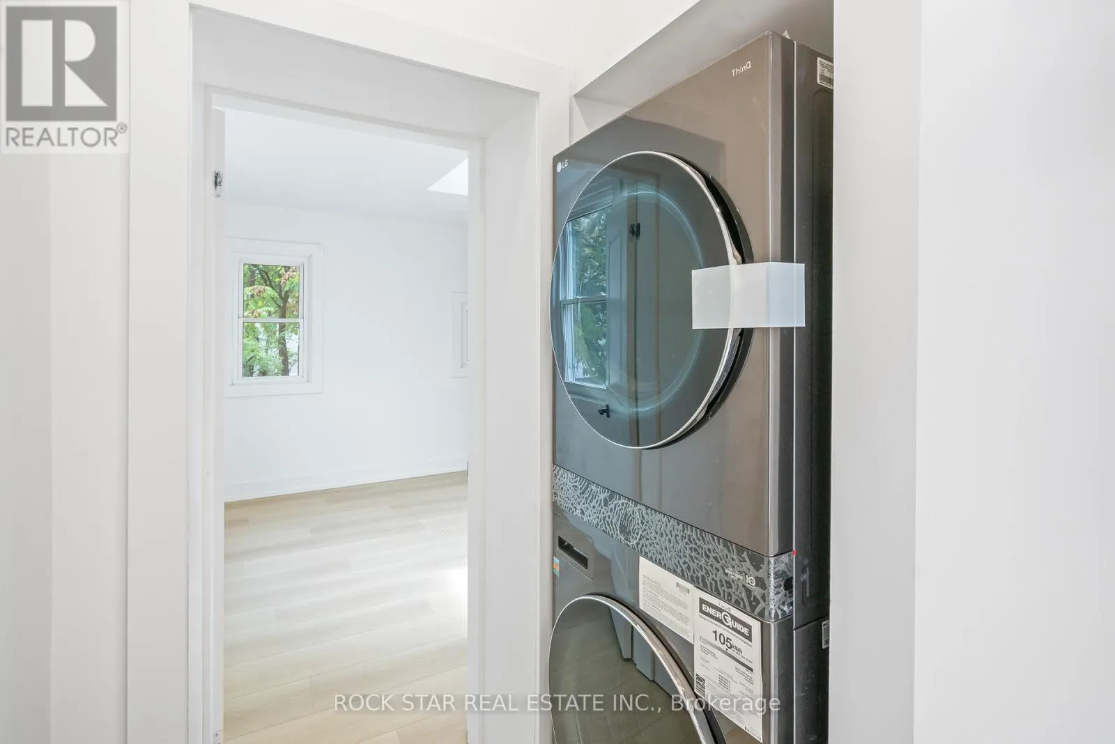 42 RAY STREET S