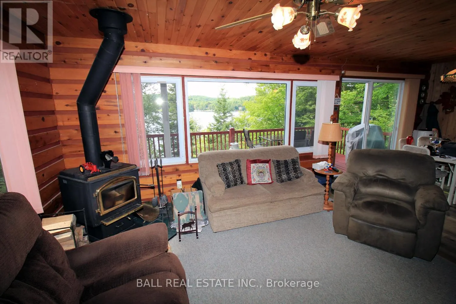 277 W DIAMOND LAKE ROAD