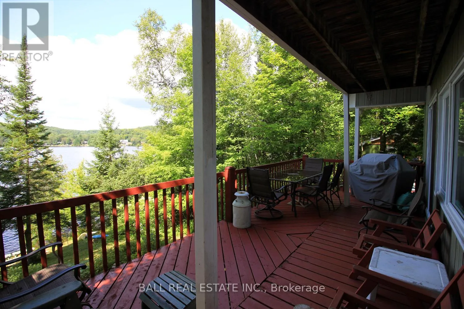277 W DIAMOND LAKE ROAD